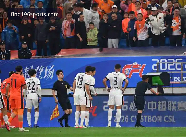青岛海牛3-1力克上海海港：13年等待后的中超逆袭全面解析